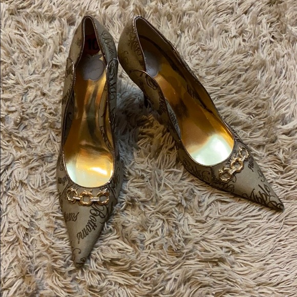 Gold Apple Bottoms Pumps - Picture 2 of 5